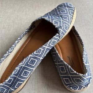 Lucky Brand Blue and White Espadrilles with Boho Pattern